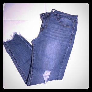 Kenzie Lightly Distressed Frayed Hem Jeans